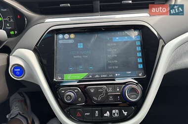 Хэтчбек Chevrolet Bolt EV 2021 в 
