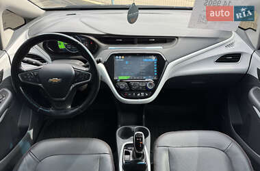 Хэтчбек Chevrolet Bolt EV 2021 в 