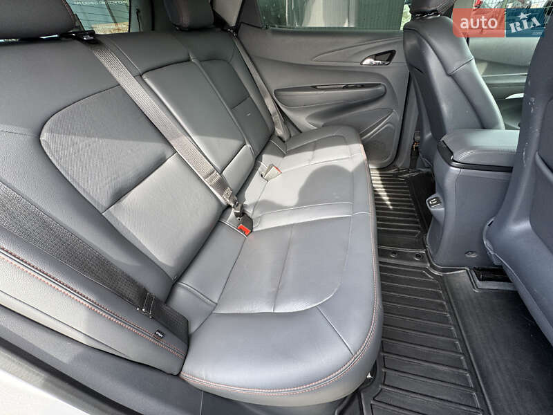Хетчбек Chevrolet Bolt EV 2021 в Києві фото 40 Хетчбек Chevrolet Bolt EV 2021 в Києві
