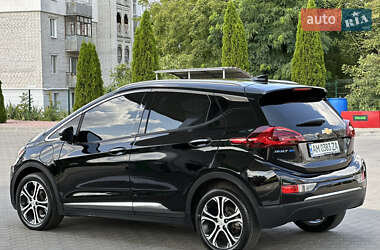 Хэтчбек Chevrolet Bolt EV 2018 в 