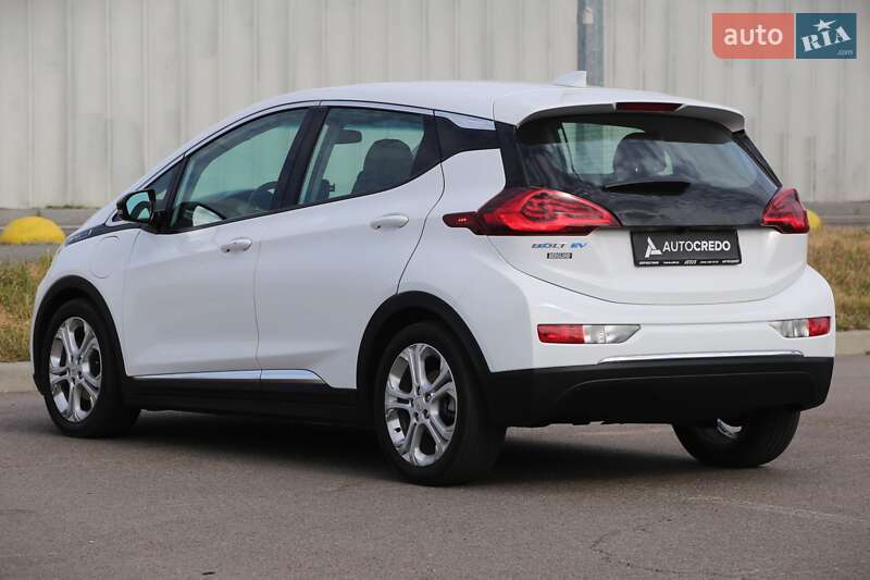 Хетчбек Chevrolet Bolt EV 2020 в Києві фото 5 Хетчбек Chevrolet Bolt EV 2020 в Києві