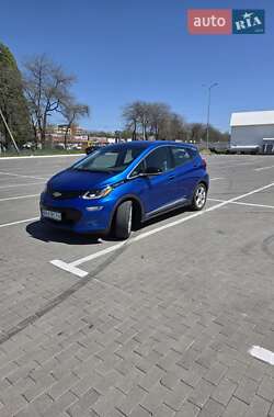 Хэтчбек Chevrolet Bolt EV 2018 в 