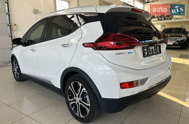 Хэтчбек Chevrolet Bolt EV 2017 в 