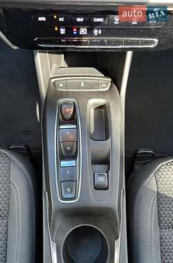 Хэтчбек Chevrolet Bolt EV 2022 в 