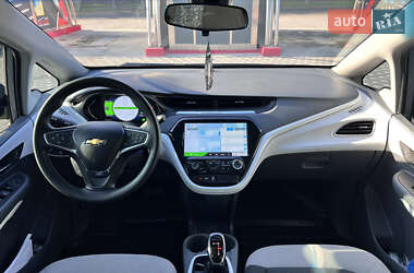 Хэтчбек Chevrolet Bolt EV 2018 в 
