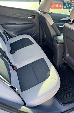 Хэтчбек Chevrolet Bolt EV 2018 в 