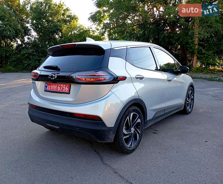 Хэтчбек Chevrolet Bolt EV 2022 в Кропивницком