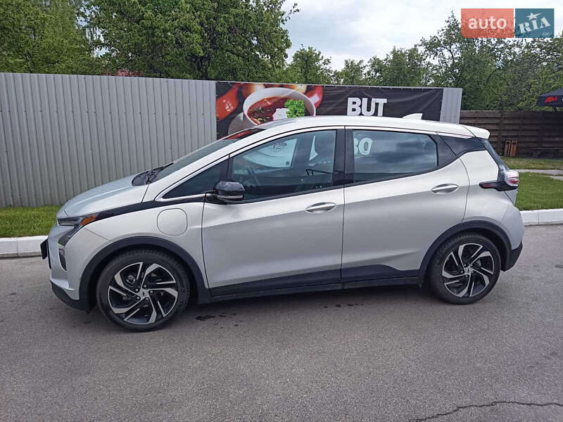 Хэтчбек Chevrolet Bolt EV 2023 в Киеве