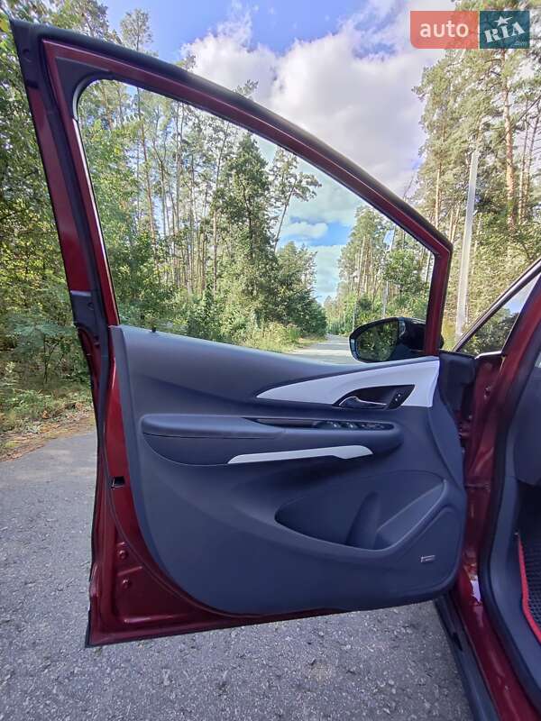 Хетчбек Chevrolet Bolt EV 2017 в Києві