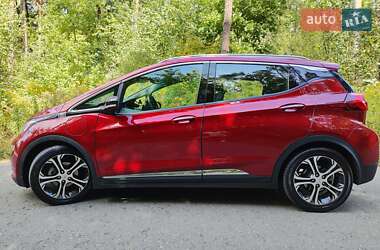 Хэтчбек Chevrolet Bolt EV 2017 в 