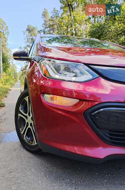 Хэтчбек Chevrolet Bolt EV 2017 в 
