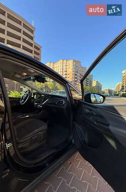 Хэтчбек Chevrolet Bolt EV 2022 в 