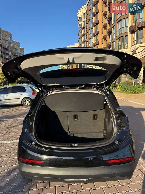Хетчбек Chevrolet Bolt EV 2022 в Києві