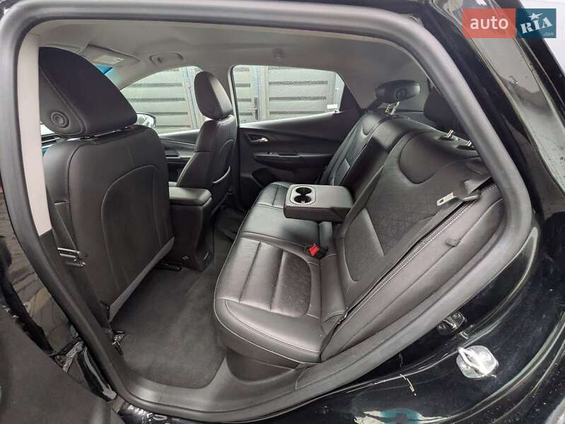 Хэтчбек Chevrolet Bolt EV 2023 в Ивано-Франковске