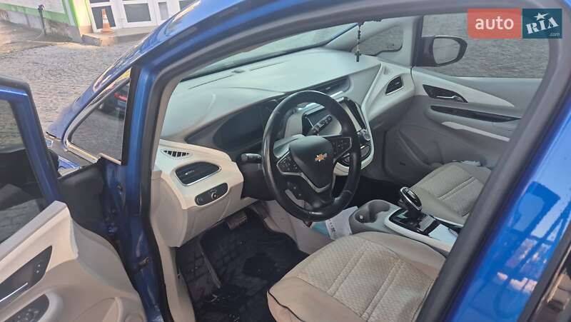 Хэтчбек Chevrolet Bolt EV 2017 в Киеве