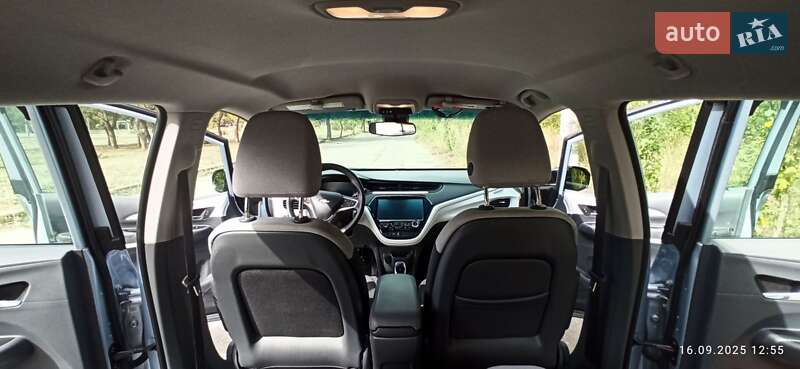 Хэтчбек Chevrolet Bolt EV 2017 в Днепре фото 9 Хэтчбек Chevrolet Bolt EV 2017 в Днепре