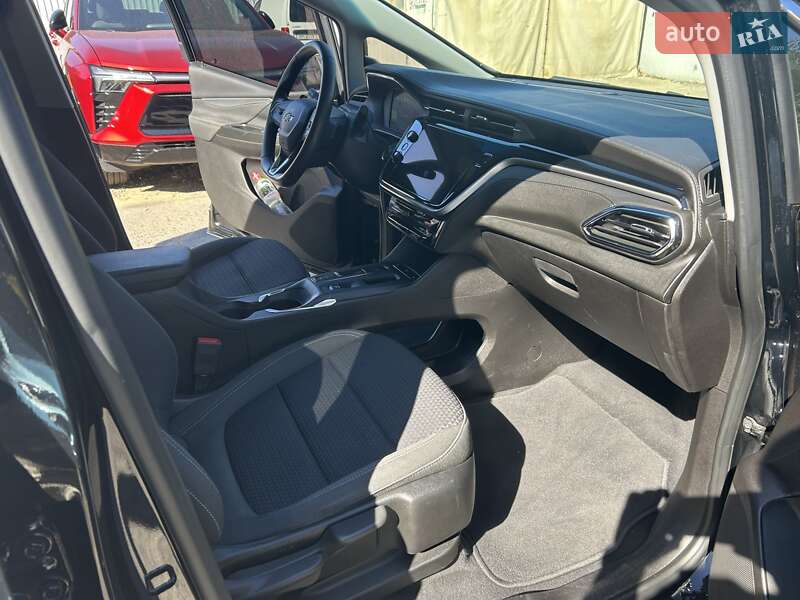 Хэтчбек Chevrolet Bolt EV 2023 в Одессе