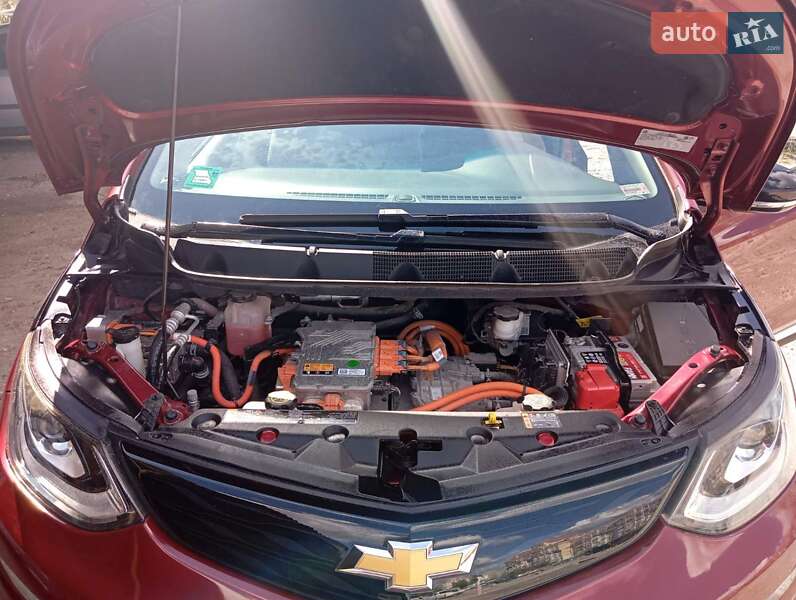 Хэтчбек Chevrolet Bolt EV 2017 в Запорожье