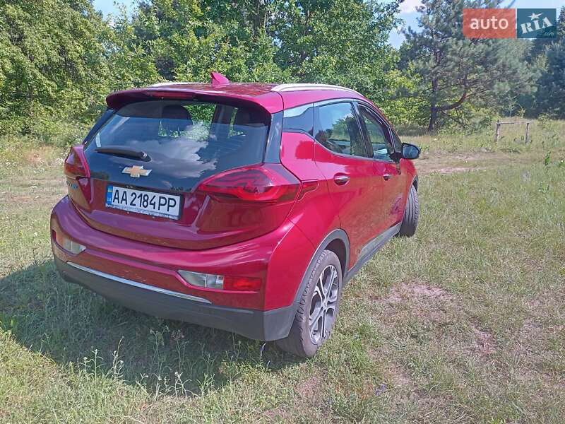 Хэтчбек Chevrolet Bolt EV 2016 в Украинке