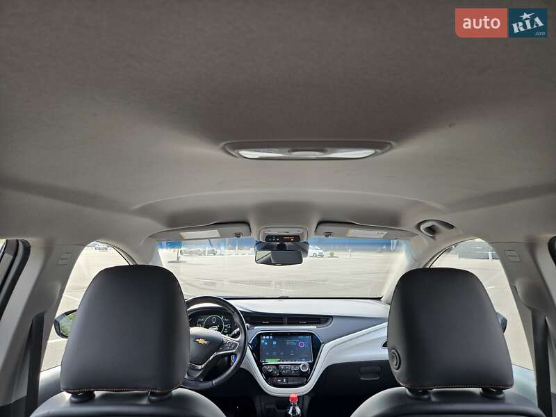 Хэтчбек Chevrolet Bolt EV 2018 в Киеве фото 32 Хэтчбек Chevrolet Bolt EV 2018 в Киеве
