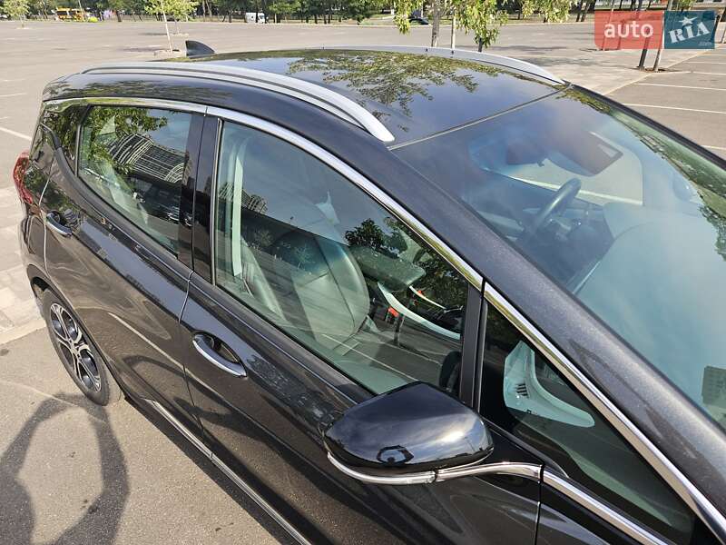 Хэтчбек Chevrolet Bolt EV 2018 в Киеве фото 47 Хэтчбек Chevrolet Bolt EV 2018 в Киеве