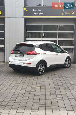 Хэтчбек Chevrolet Bolt EV 2018 в 