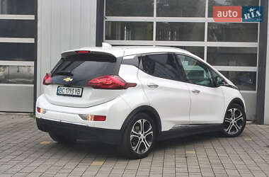 Хэтчбек Chevrolet Bolt EV 2018 в 