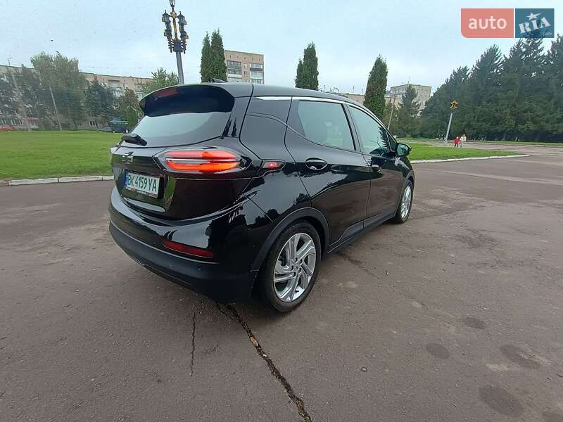 Хэтчбек Chevrolet Bolt EV 2023 в Ровно