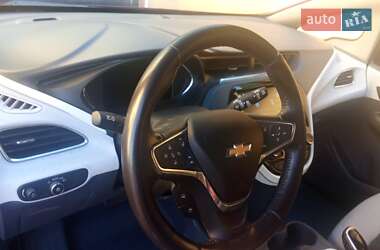 Хэтчбек Chevrolet Bolt EV 2020 в 