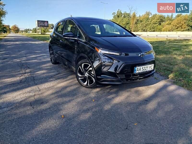 Хэтчбек Chevrolet Bolt EV 2023 в Киеве фото 3 Хэтчбек Chevrolet Bolt EV 2023 в Киеве