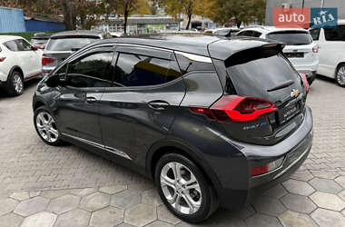 Хэтчбек Chevrolet Bolt EV 2017 в 