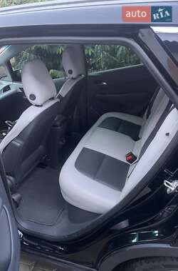 Хэтчбек Chevrolet Bolt EV 2017 в 