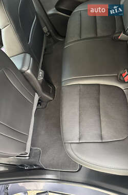 Хэтчбек Chevrolet Bolt EV 2022 в 