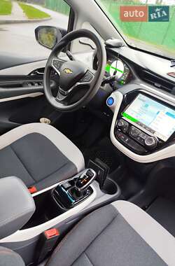 Хэтчбек Chevrolet Bolt EV 2019 в 