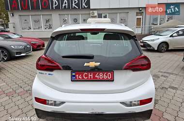 Хэтчбек Chevrolet Bolt EV 2021 в 