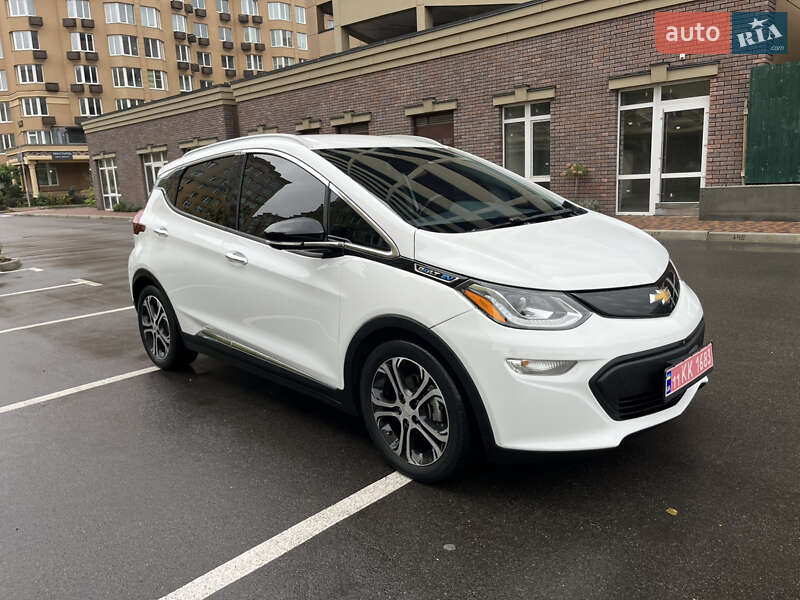 Хэтчбек Chevrolet Bolt EV 2018 в Киеве