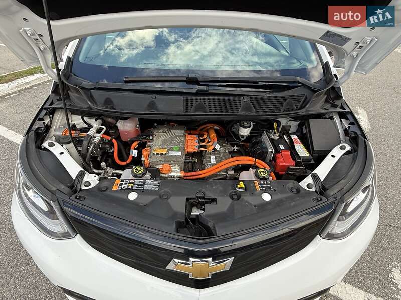 Хетчбек Chevrolet Bolt EV 2017 в Києві