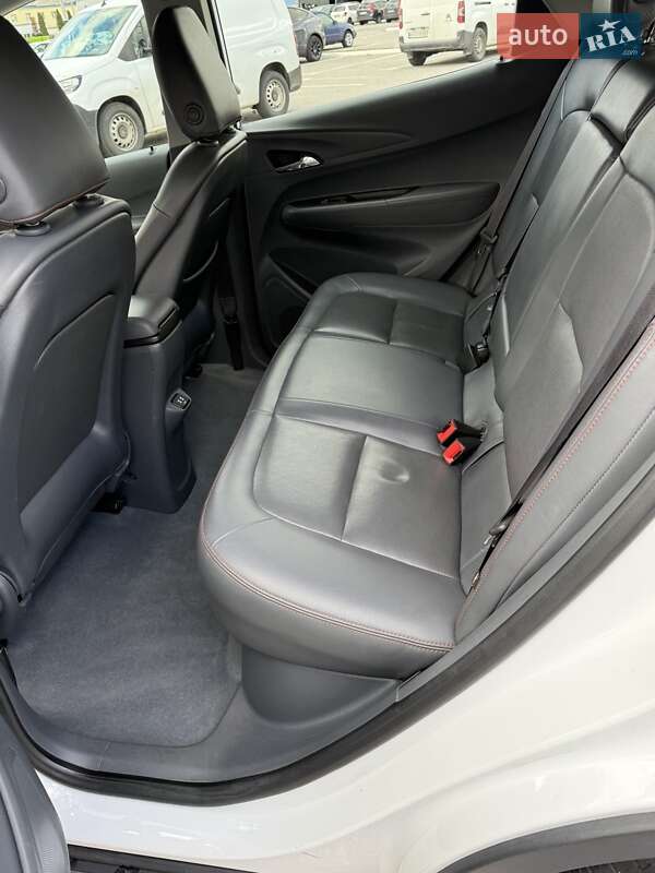 Хетчбек Chevrolet Bolt EV 2017 в Києві