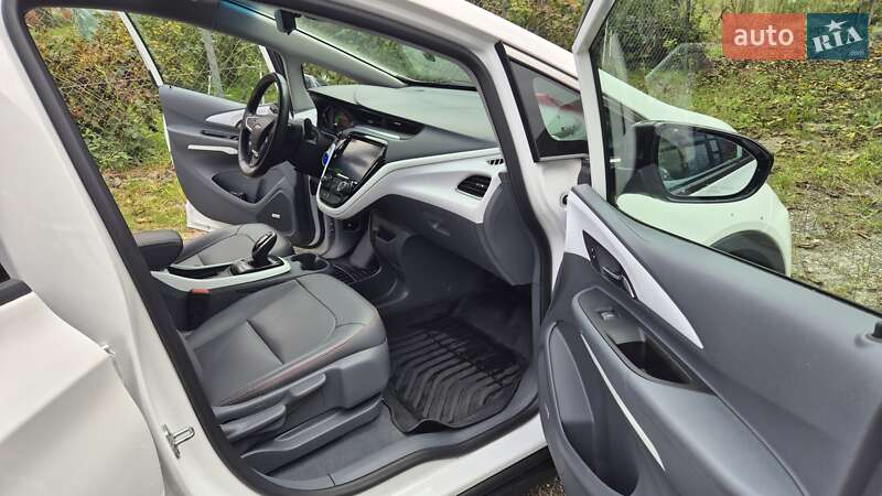 Хэтчбек Chevrolet Bolt EV 2020 в Львове фото 10 Хэтчбек Chevrolet Bolt EV 2020 в Львове