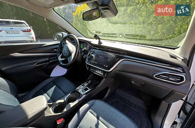 Хэтчбек Chevrolet Bolt EV 2022 в 