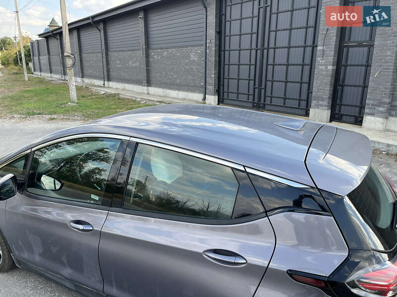 Хетчбек Chevrolet Bolt EV 2023 в Дніпрі