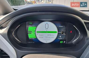 Хетчбек Chevrolet Bolt EV 2017 в 