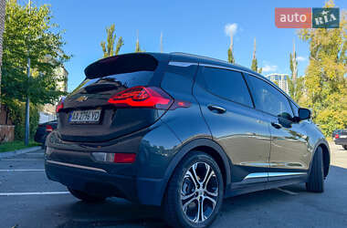 Хетчбек Chevrolet Bolt EV 2020 в 