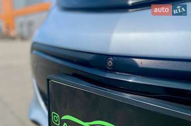 Хетчбек Chevrolet Bolt EV 2017 в 