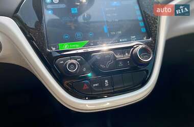 Хетчбек Chevrolet Bolt EV 2017 в 