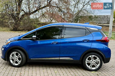 Хетчбек Chevrolet Bolt EV 2017 в  фото 8 Хетчбек Chevrolet Bolt EV 2017 в