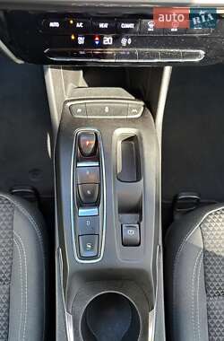 Хэтчбек Chevrolet Bolt EV 2022 в 