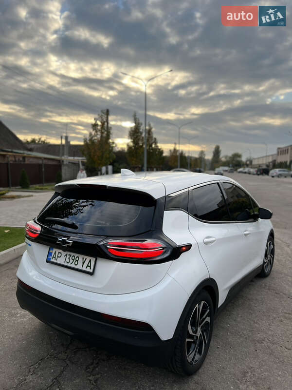 Хэтчбек Chevrolet Bolt EV 2023 в Запорожье фото 6 Хэтчбек Chevrolet Bolt EV 2023 в Запорожье