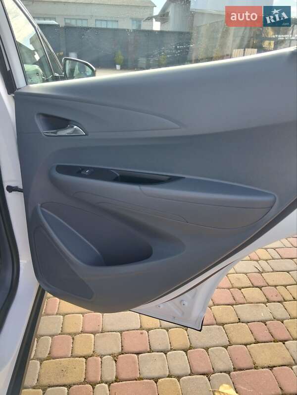 Хетчбек Chevrolet Bolt EV 2016 в Костопілі