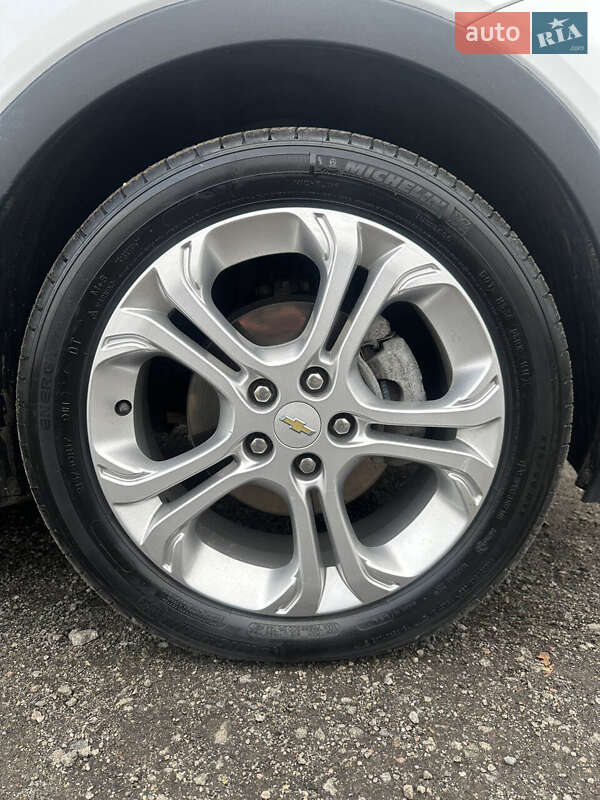 Хетчбек Chevrolet Bolt EV 2018 в Білогородці фото 8 Хетчбек Chevrolet Bolt EV 2018 в Білогородці